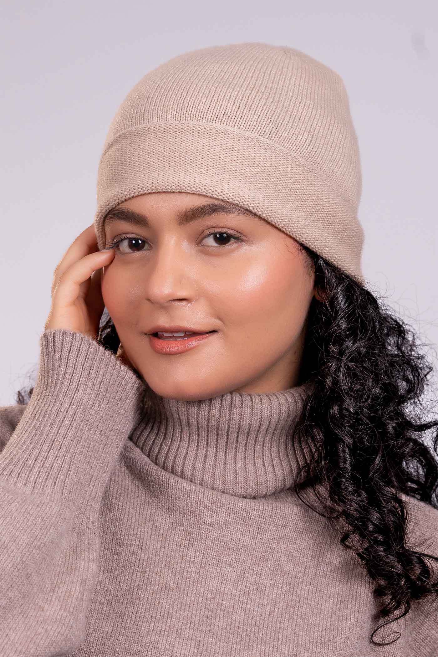 The Loom and Peak Roll Hat