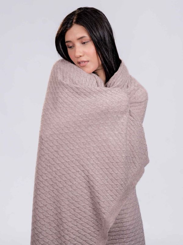 soft-cashmere-throw-blanket-image